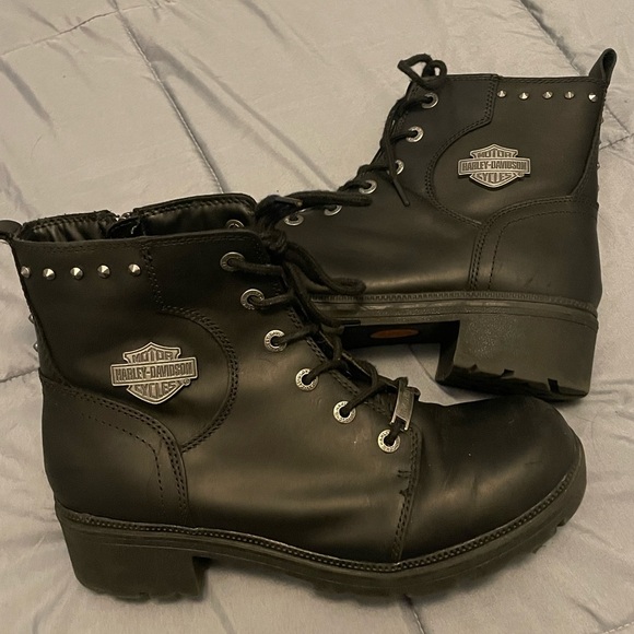 Harley-Davidson Shoes - Authentic Harley Davidson boots W size11, great condition, black silver hardware